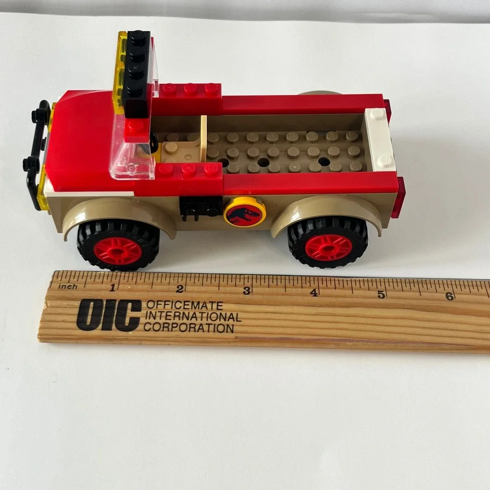LEGO Jurassic World Off-Road Truck Vehicle Tan Red Jeep‎ Jurassic Park Logo 5.5